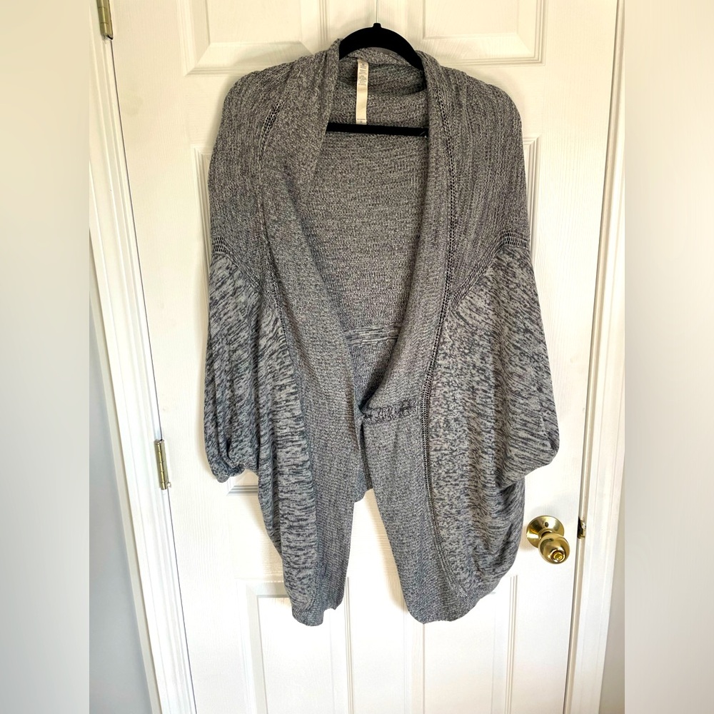 Lululemon gray sweater